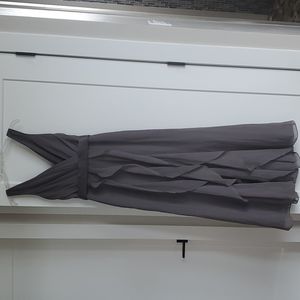Vera Wang bridesmaids dress, size 8. Purchased at Davids Bridal. Worn once.
